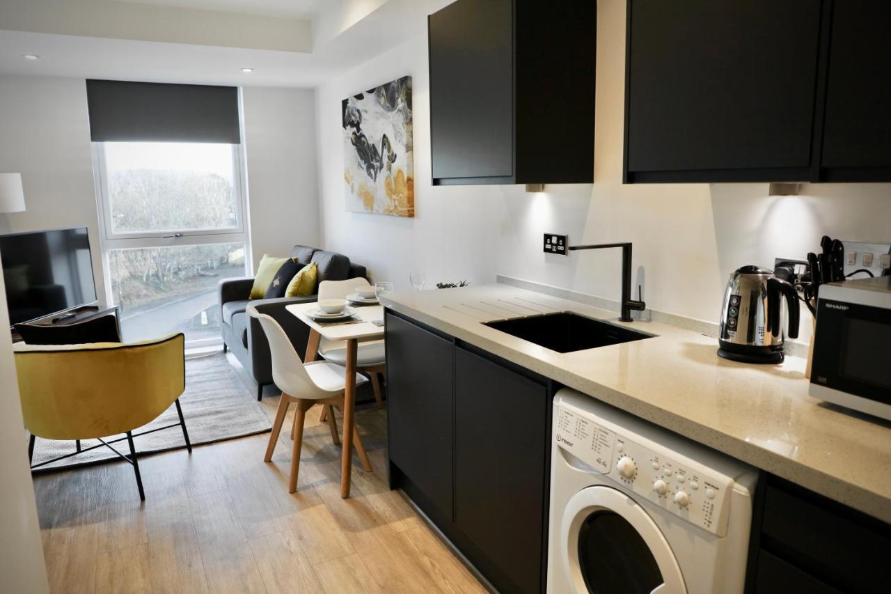 Serviced Apartments Nailsea Bagian luar foto