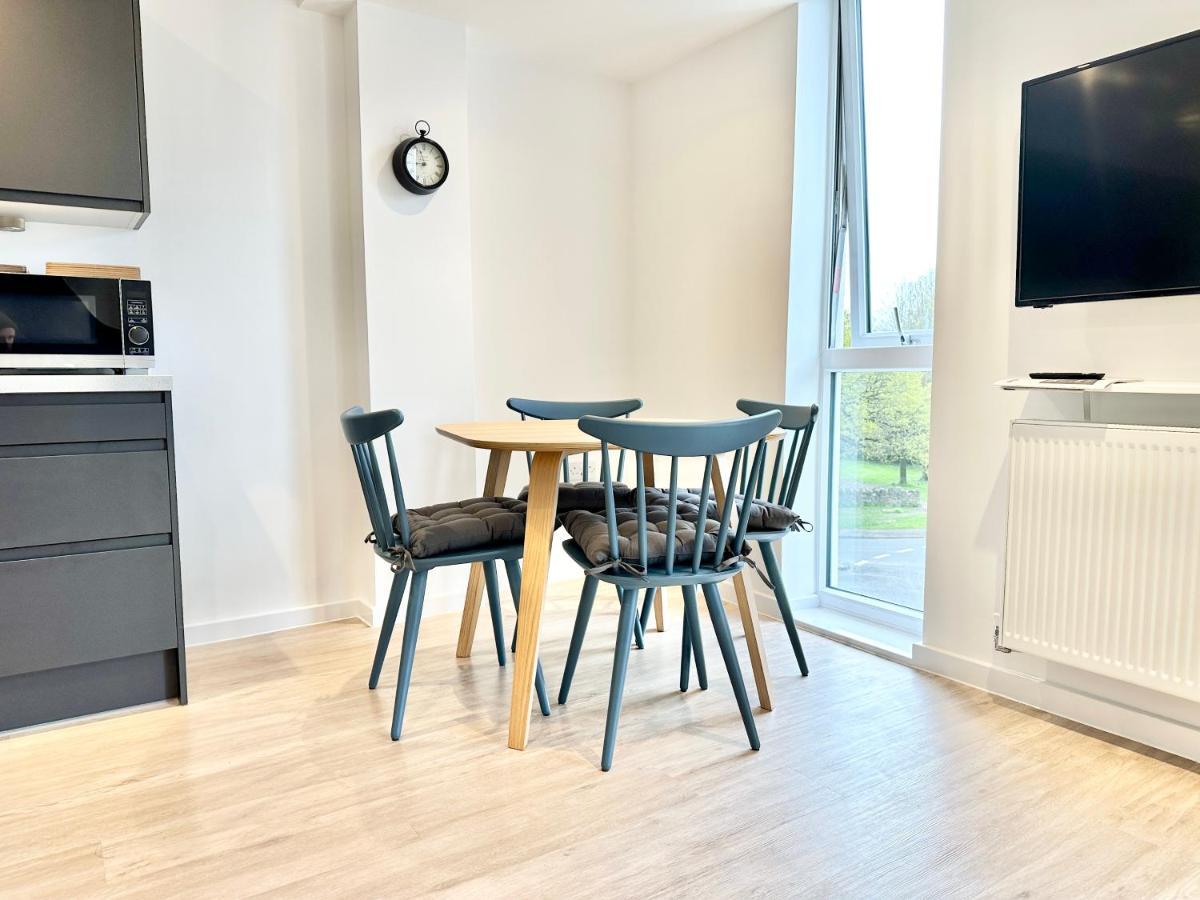 Serviced Apartments Nailsea Bagian luar foto