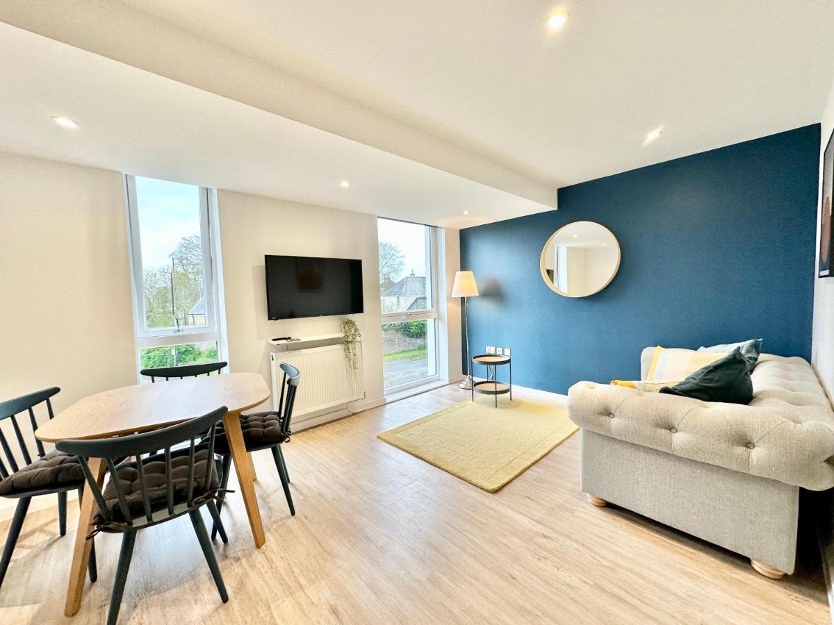 Serviced Apartments Nailsea Bagian luar foto